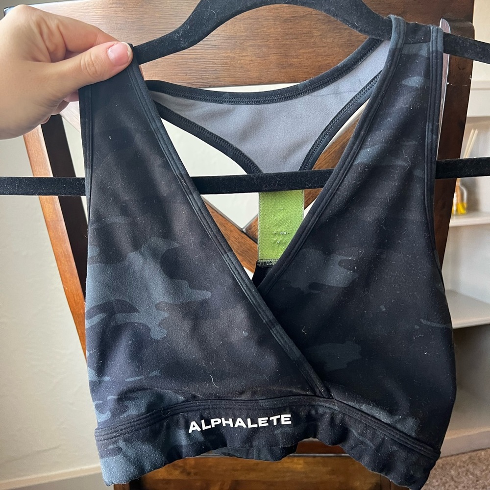 Alphalete M Razor back bra